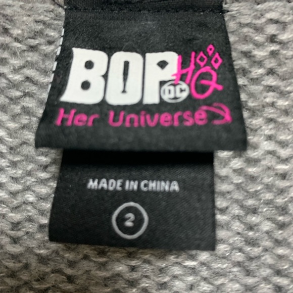 Torrid Her Universe Birds of Prey Gray Cardigan Colorful Fringe Sleeves Size 2X - Picture 4 of 7